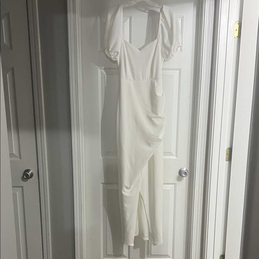Elegant White Puff Sleeve Dress